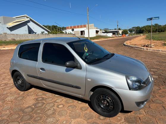 RENAULT CLIO 1.0 CAMPUS 16V FLEX 2P MANUAL RENAULT CLIO 1.0 CAMPUS 16V FLEX 2P MANUAL